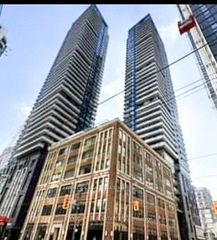 115 Blue Jays Way 2701, Toronto, ON M5V 0N4