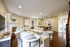 70 Sylvan Valley Way, Toronto, ON M5M 4M3