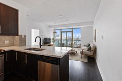 1171 Queen Street W 904, Toronto, ON M6J 0A5