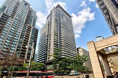 770 Bay Street 502, Toronto, ON M5G 0A6