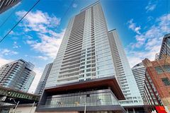 19 Bathurst Street 910, Toronto, ON M5V 0N2