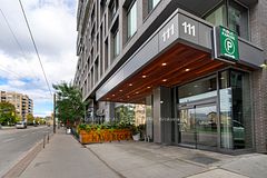 111 Bathurst Street 1007, Toronto, ON M5V 2R1