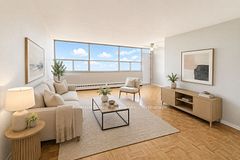 120 Shelborne Avenue 1111, Toronto, ON M6B 2M7