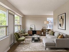 206 St George Street 306, Toronto, ON M5R 2N6