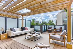 270 Davenport Road TH3, Toronto, ON M5R 0C1