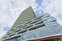 85 Wood Street 3802, Toronto, ON M4Y 0E8