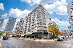 18 Stafford Street 602, Toronto, ON M5V 3W4