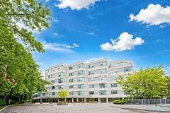 1 Watergarden Way 5, Toronto, ON M2K 2Z7