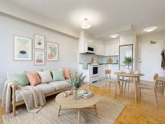 1500 Bathurst Street 907, Toronto, ON M5P 3L3