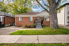 35 Almore Avenue, Toronto, ON M3H 2G9