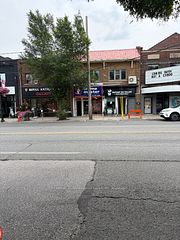 559A Mt Pleasant Road, Toronto, ON M4S 2M5