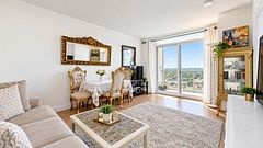 15 Greenview Avenue 2510, Toronto, ON M2M 4M7