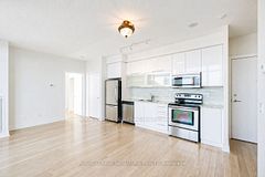 90 Stadium Road 903, Toronto, ON M5V 3W5