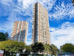7 Concorde Place #910, Toronto, ON M3C 3N4