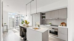 100 Harbour Street 4905, Toronto, ON M5J 0B5
