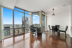 832 Bay Street 4807, Toronto, ON M5S 1Z6