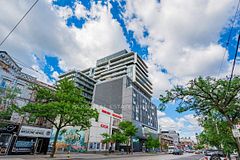 297 College Street PH5, Toronto, ON M5T 0C2
