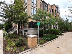 19 Eldora Avenue 45, Toronto, ON M2M 1R3