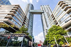 21 Iceboat Terrace 1025, Toronto, ON M5V 4A9