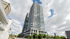 2 Sonic Way 210, Toronto, ON M3C 0P1