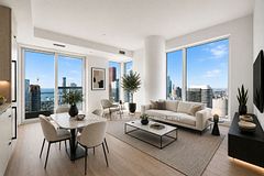 252 Church Street 4115, Toronto, ON M5B 0E6