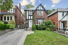 57 Castle Knock Road, Toronto, ON M5N 2J6