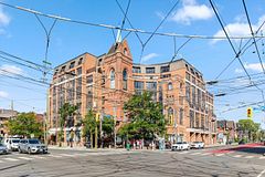 456 College Street 12, Toronto, ON M6G 4A3