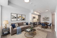 664 Spadina Avenue 904, Toronto, ON M5S 2H7