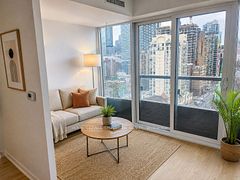 319 Jarvis Street 1609, Toronto, ON M5B 0C8