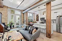 383 Adelaide Street E 103, Toronto, ON M5A 1N3