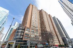 633 Bay Street 1523, Toronto, ON M5G 2G4