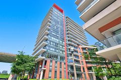 50 Bruyeres Mews 320, Toronto, ON M5V 0G8