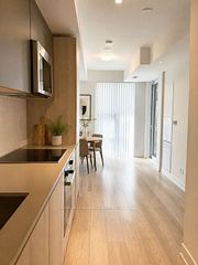 400 King Street W 2522, Toronto, ON M5V 0X8