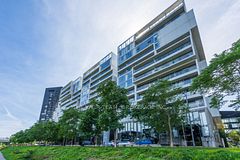 32 Trolley Crescent, Toronto, ON M5A 0E8