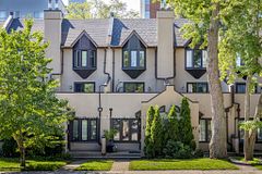 599 Roehampton Avenue, Toronto, ON M4P 1S7