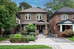 149 Lascelles Boulevard, Toronto, ON M5P 2E7