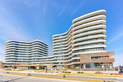 99 The Donway W 902, Toronto, ON M3C 0N8