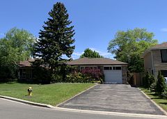 66 Dewlane Drive, Toronto, ON M2R 2P8