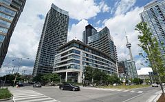 25 Capreol Court 2711, Toronto, ON M5V 3Z7