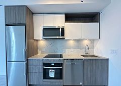 135 Lower Sherbourne Street 1465 W, Toronto, ON M5A 1Y4
