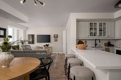 140 Simcoe Street #919, Toronto, ON M5H 4E9