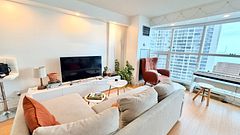 99 Harbour Square 2405, Toronto, ON M5J 2H2
