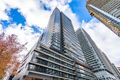 117 Broadway Avenue 518, Toronto, ON M4P 1V3