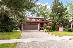 31 Clovercrest Road, Toronto, ON M2J 1Z5