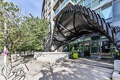 231 Fort York Boulevard 905, Toronto, ON M5V 1B2