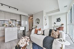 7 Grenville Street 3807, Toronto, ON M4Y 0E9