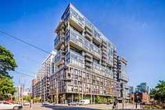 111 Bathurst Street 714, Toronto, ON M9V 0M9