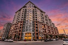 1 Shaw Street 1017, Toronto, ON M6K 0A1