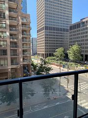 955 Bay Street 413, Toronto, ON M5S 0C6