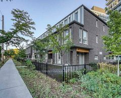 128 Fairview Mall Drive TH110, Toronto, ON M2J 0E8